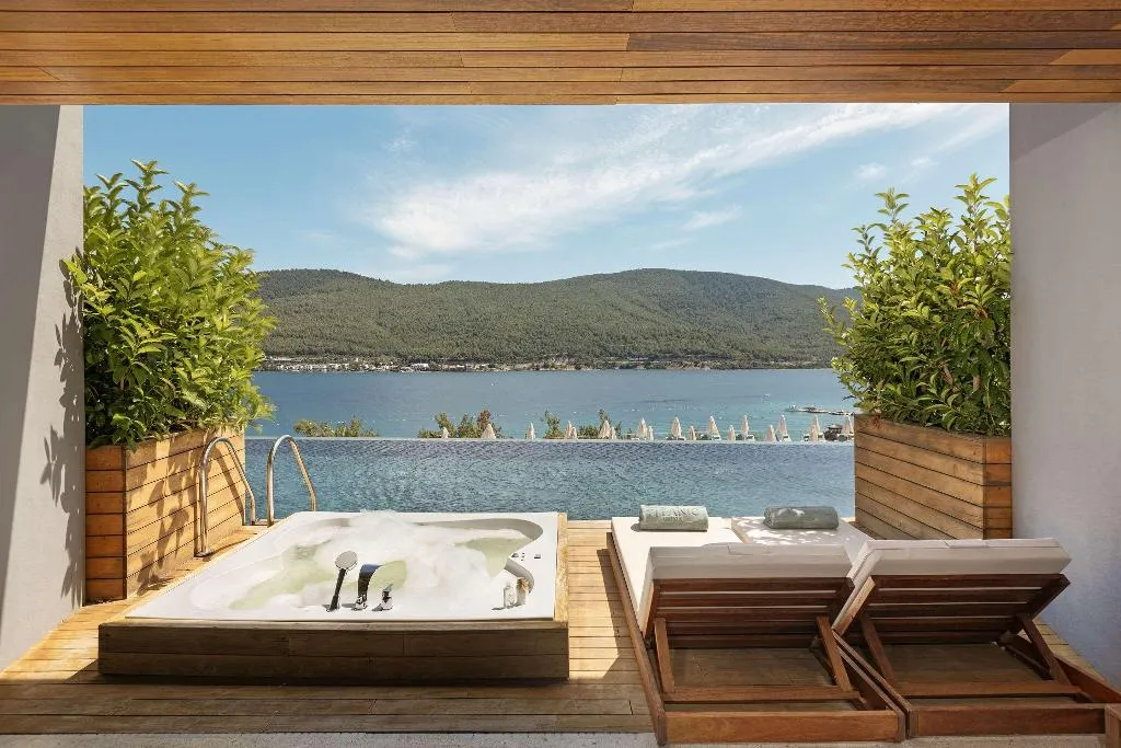 Room, Titanic Luxury Collection Bodrum, Bodrum