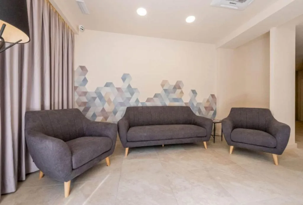 Lobby, Victori, Menorca