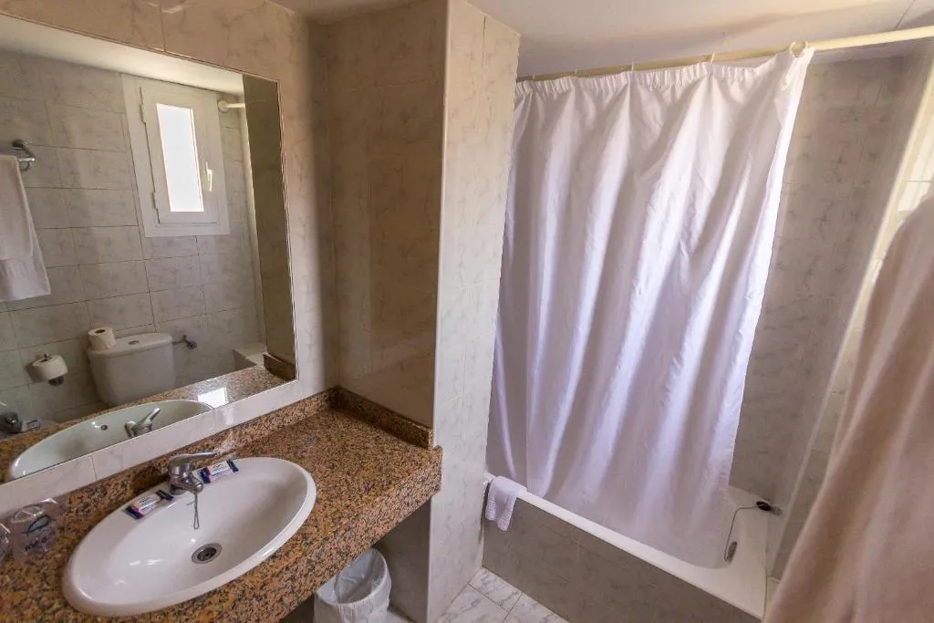 Room, Amic Horizonte, Majorca