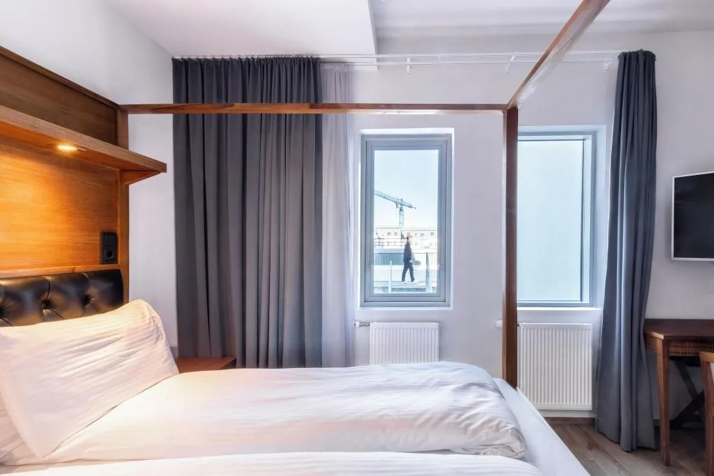 DOUBLE QUEEN SIZE BED Room, Hotel Von, Reykjavik