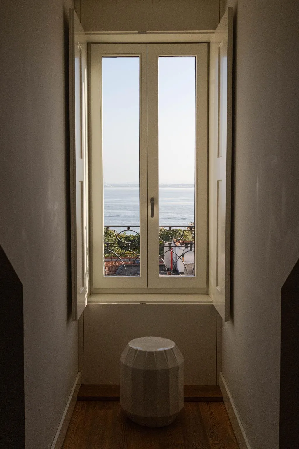 APARTMENT DELUXE ONE BEDROOM Room, Almaria - Edificio Da Corte, Lisbon