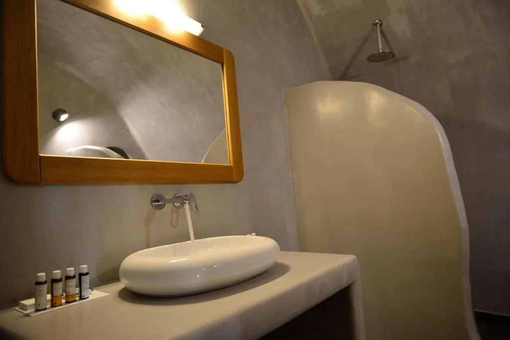 Room, Unique Suites, Santorini