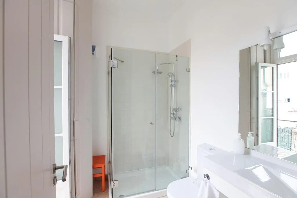 Room, Inn Possible Lisbon Hostel, Lisbon