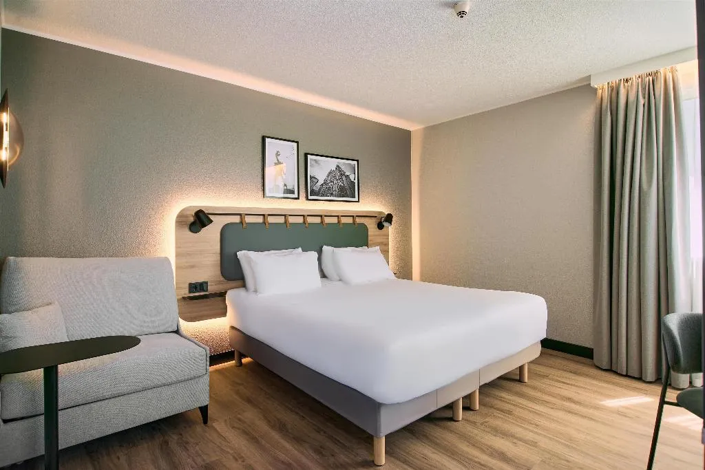 DOUBLE SUPERIOR KING BED Room, Campanile Prime Krakow Old Town, Krakow