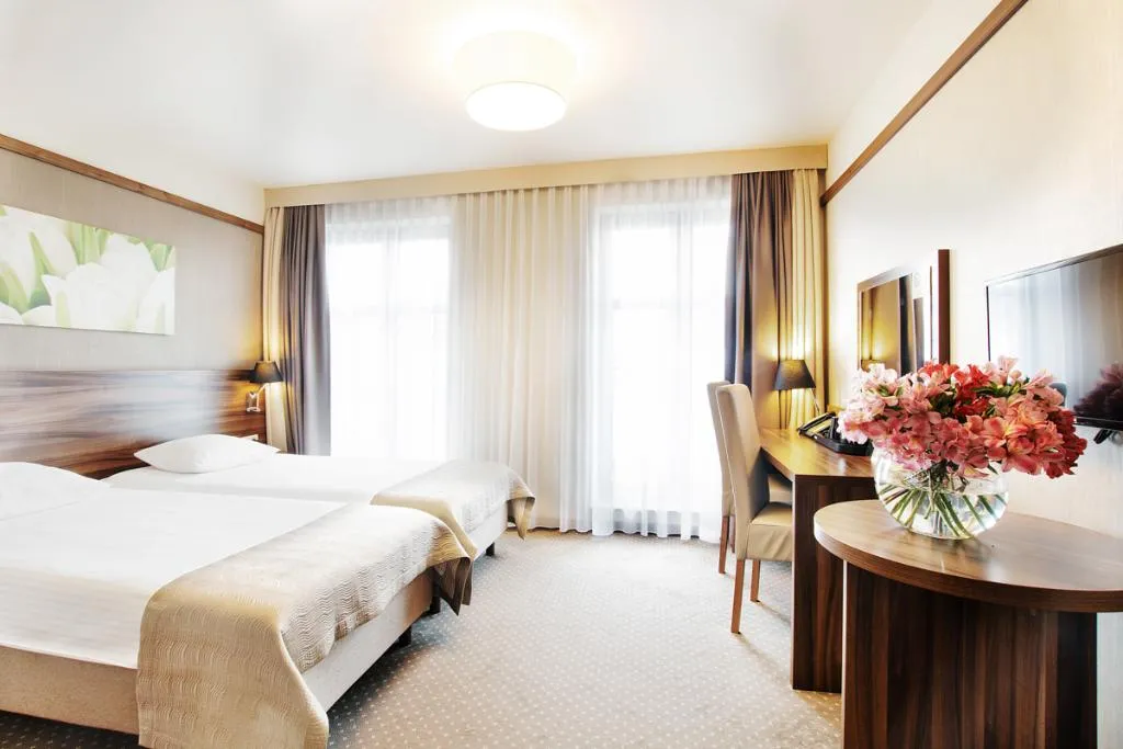 DOUBLE SINGLE USE STANDARD Room, Golden Tulip Krakow City Center, Krakow