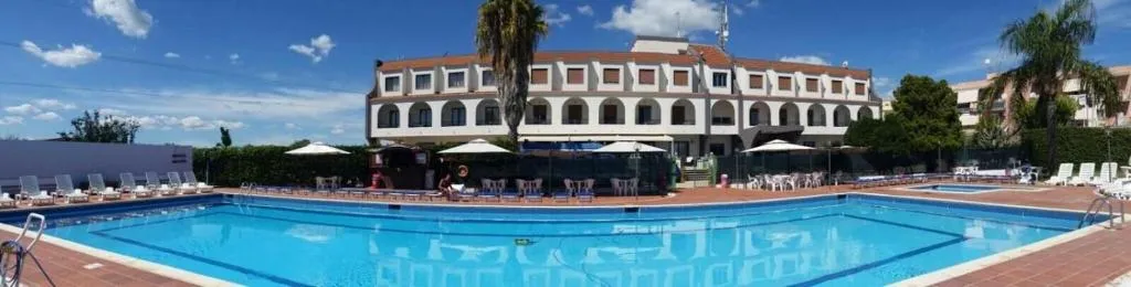 Pool, Relax, Catania