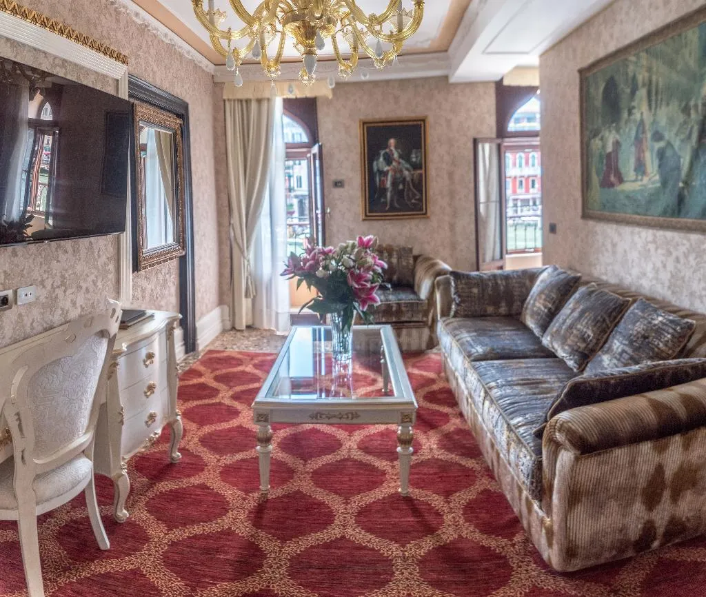 SUITE CANAL VIEW Room, Ego Boutique Hotel The Silk Road, Venice