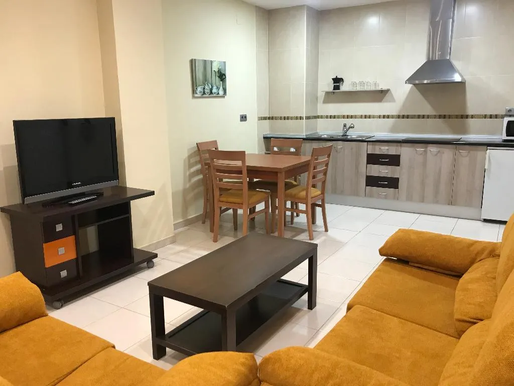 APARTMENT CAPACITY 4 Room, Alfonso VIII, Madrid