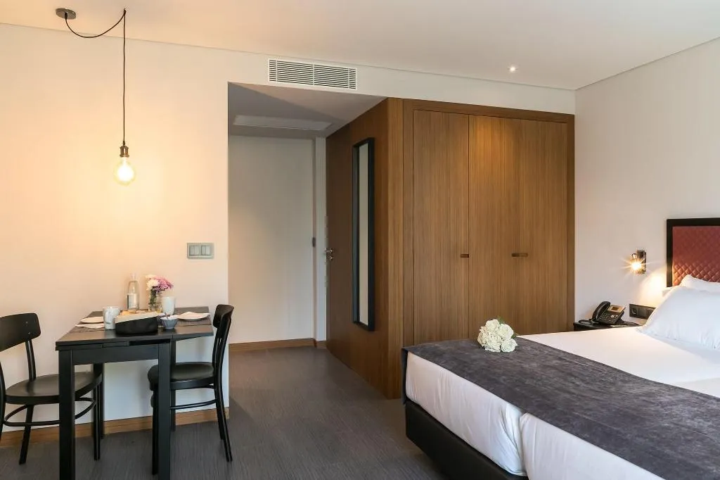 Room, Porto City House, Porto