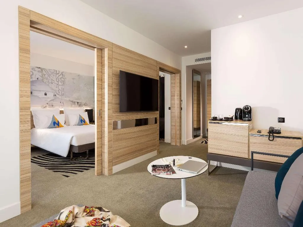 JUNIOR SUITE WITH DOUBLE BED Room, Novotel Tunis Lac, Tunisia