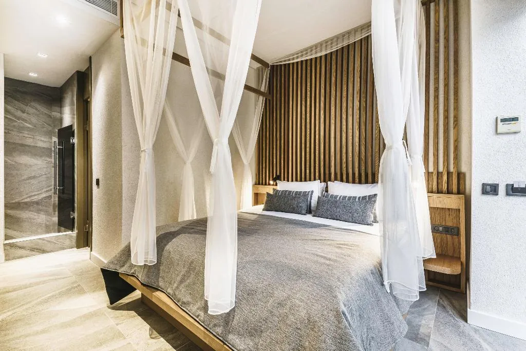 SUITE THREE BEDROOMS THREE BATHROOMS Room, Cape Bodrum Luxury Hotel & Beach, Bodrum