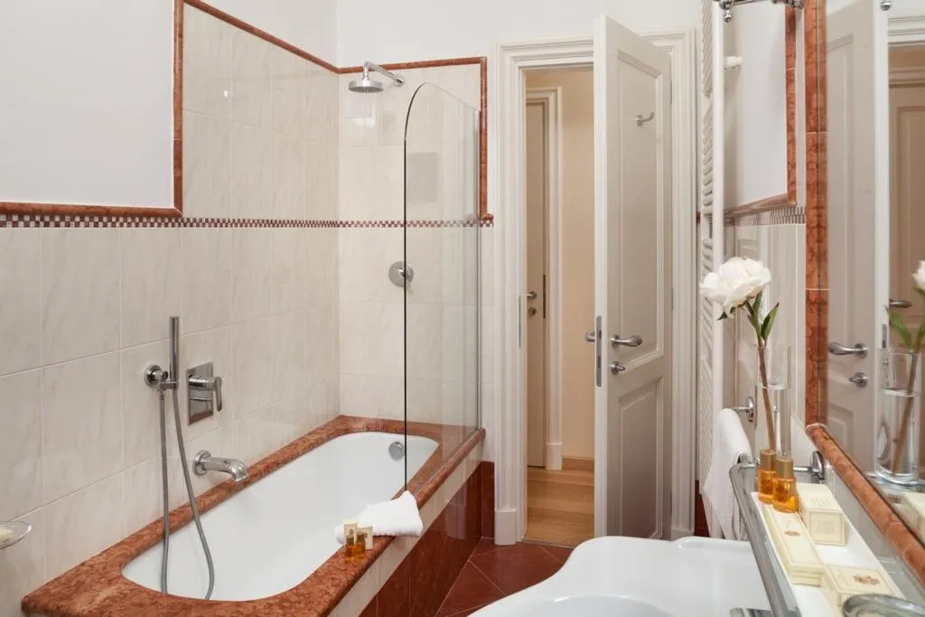 DOUBLE CLASSIC Room, Executive, Florence