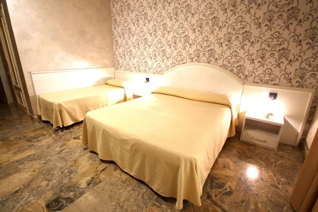 QUADRUPLE STANDARD Room, Hotel Orazia, Rome