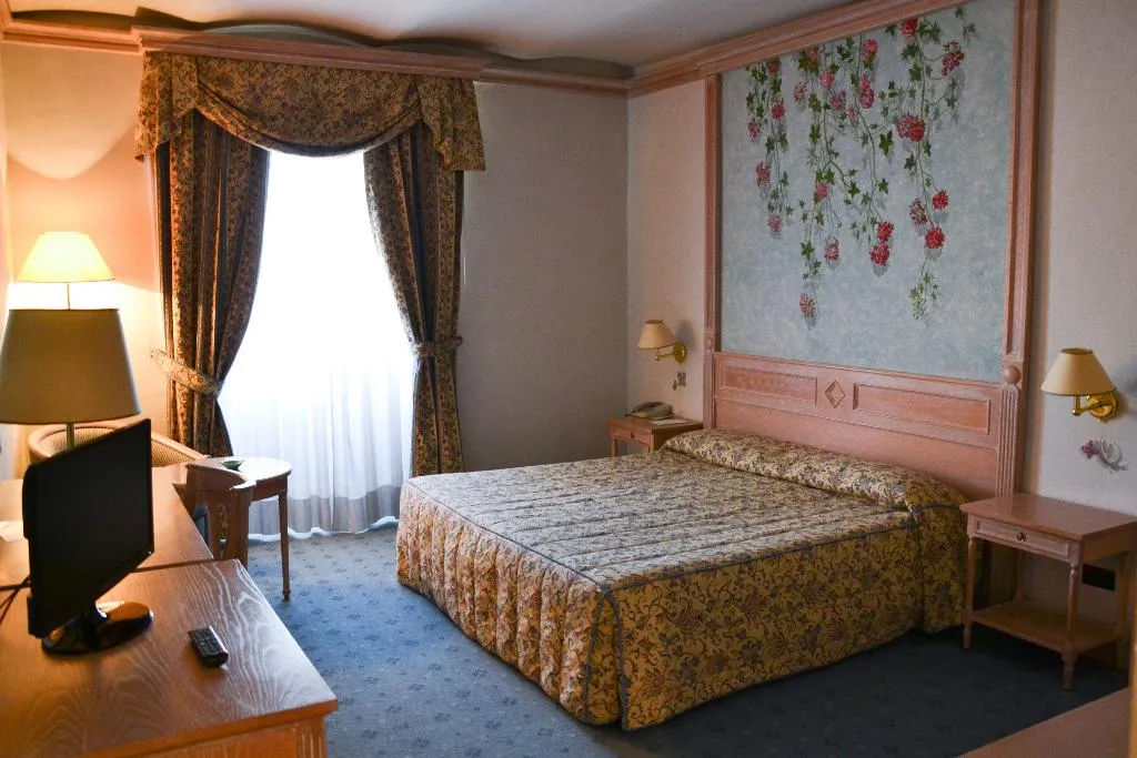 DOUBLE SEA VIEW Room, De la Ville, Rome