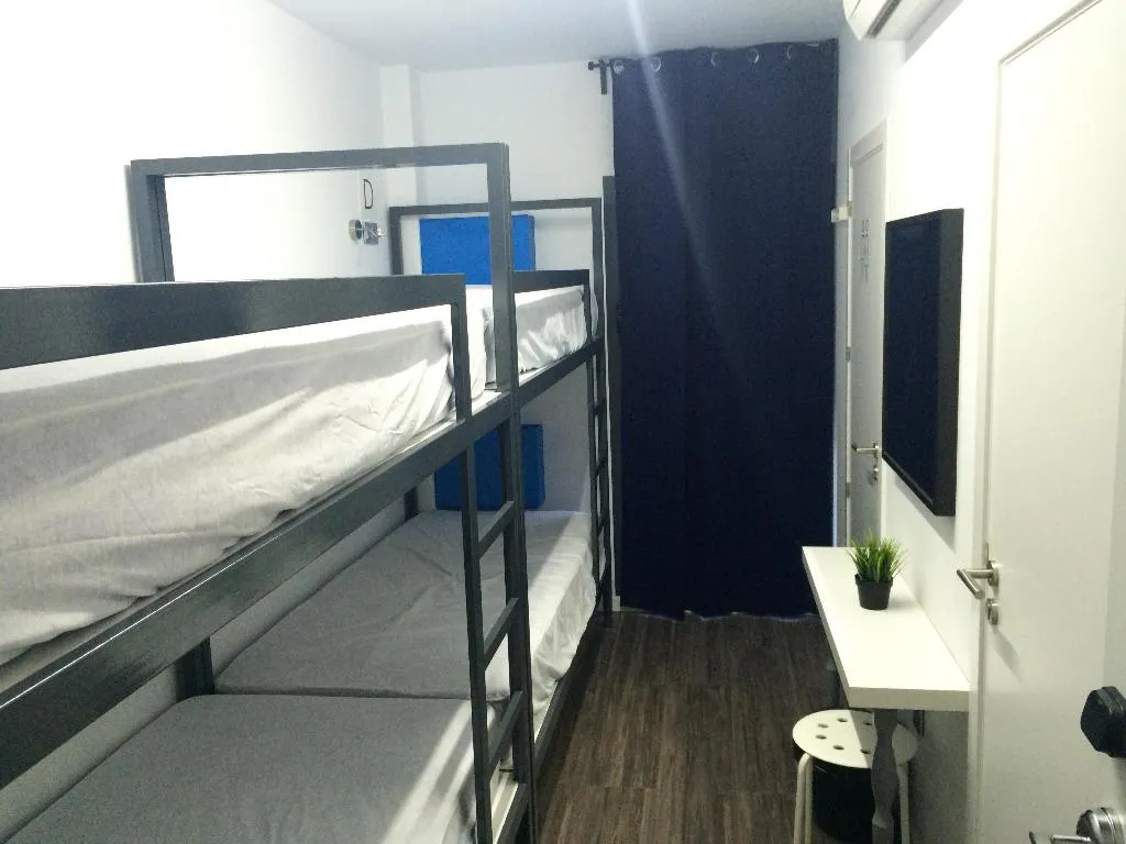 Bed in dormitory BUNK BED WITH SHARED BATHROOM Room, Chameleon Hostel Alicante, Costa Blanca