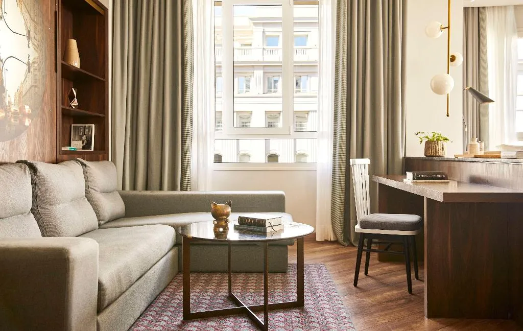 Room, Hyatt Centric Gran Via Madrid, Madrid