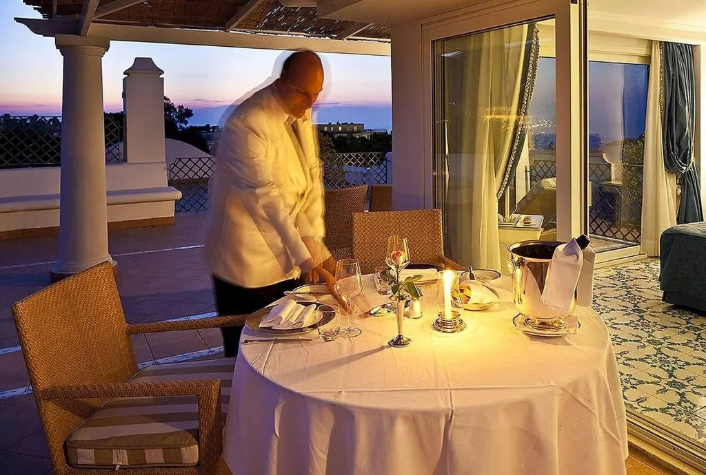 Terrace, Excelsior Belvedere Hotel & Spa, Naples