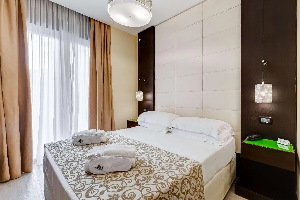 Room, Best Western Cinemusic Hotel, Naples