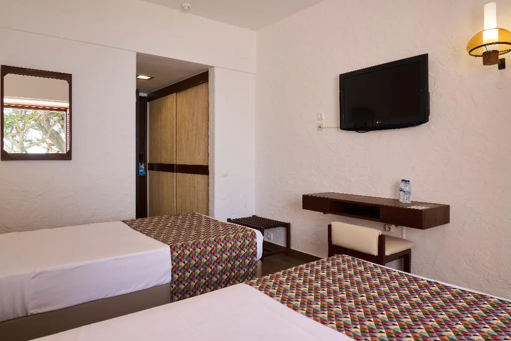 Double or Twin SEA VIEW Room, Hotel do Mar, Lisbon
