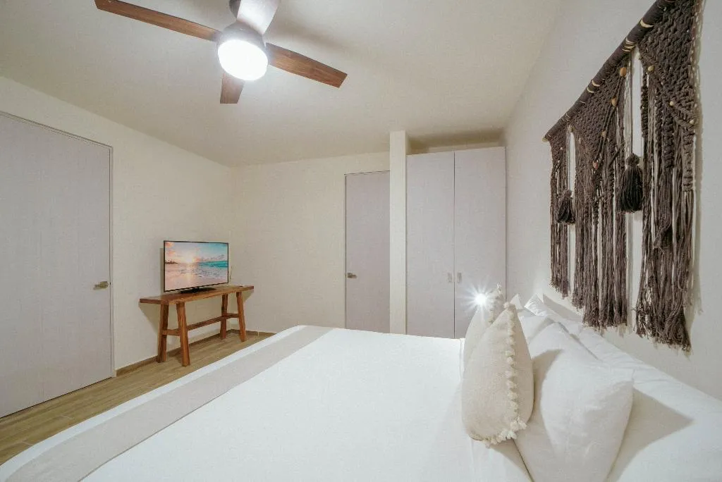 DOUBLE ONE BEDROOM Room, K'uyen Boutique Hotel, Cancun Area