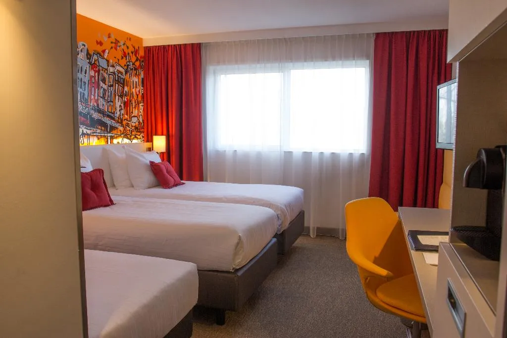 TRIPLE STANDARD Room, WestCord Art Hotel Amsterdam 3 stars, Amsterdam