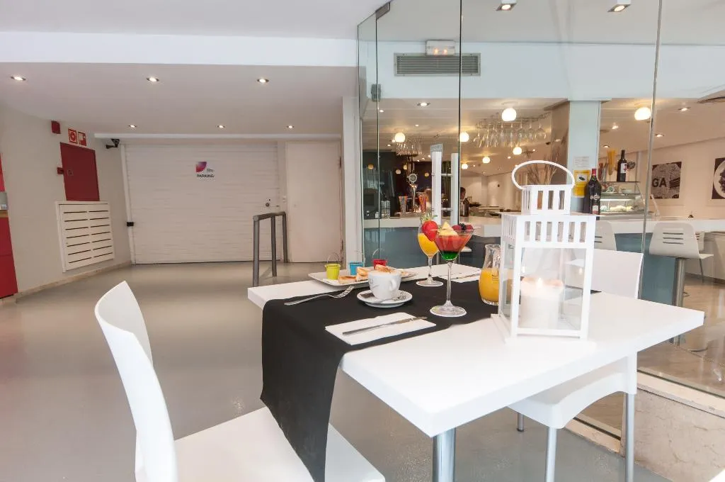 Bar, Reding Croma, Barcelona