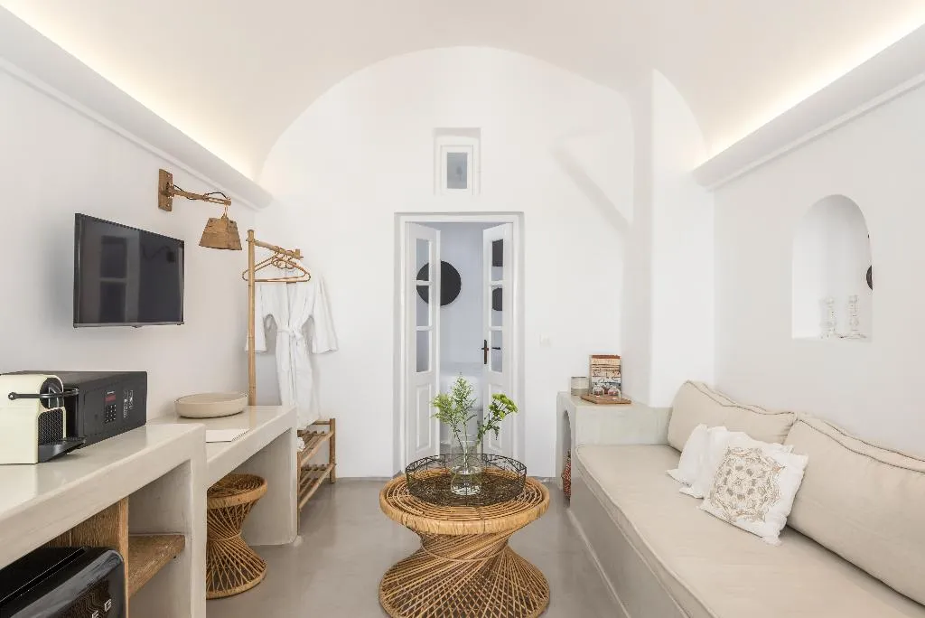 SUITE HONEYMOON Room, Cocoon Suites, Santorini