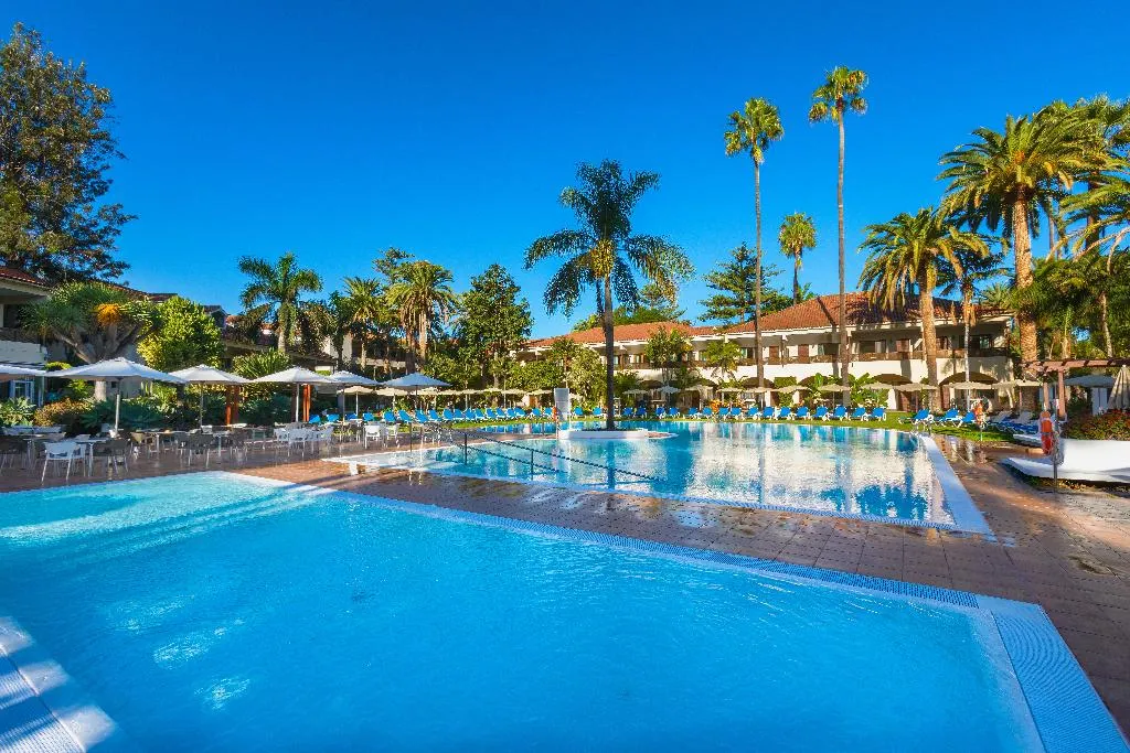 Pool, Radisson Resort & Residences Tenerife, Tenerife