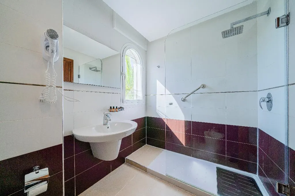 APARTMENT SEA VIEW CAPACITY 3 Room, Mnar Castle, Tangier