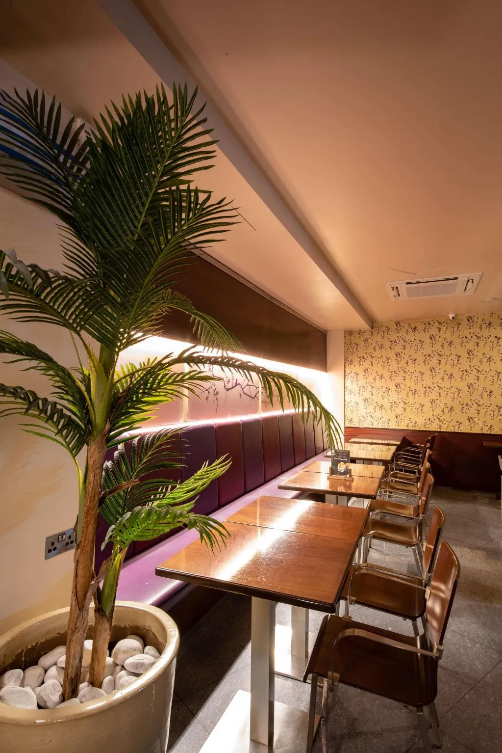 Restaurant, The Preluna Hotel, Malta