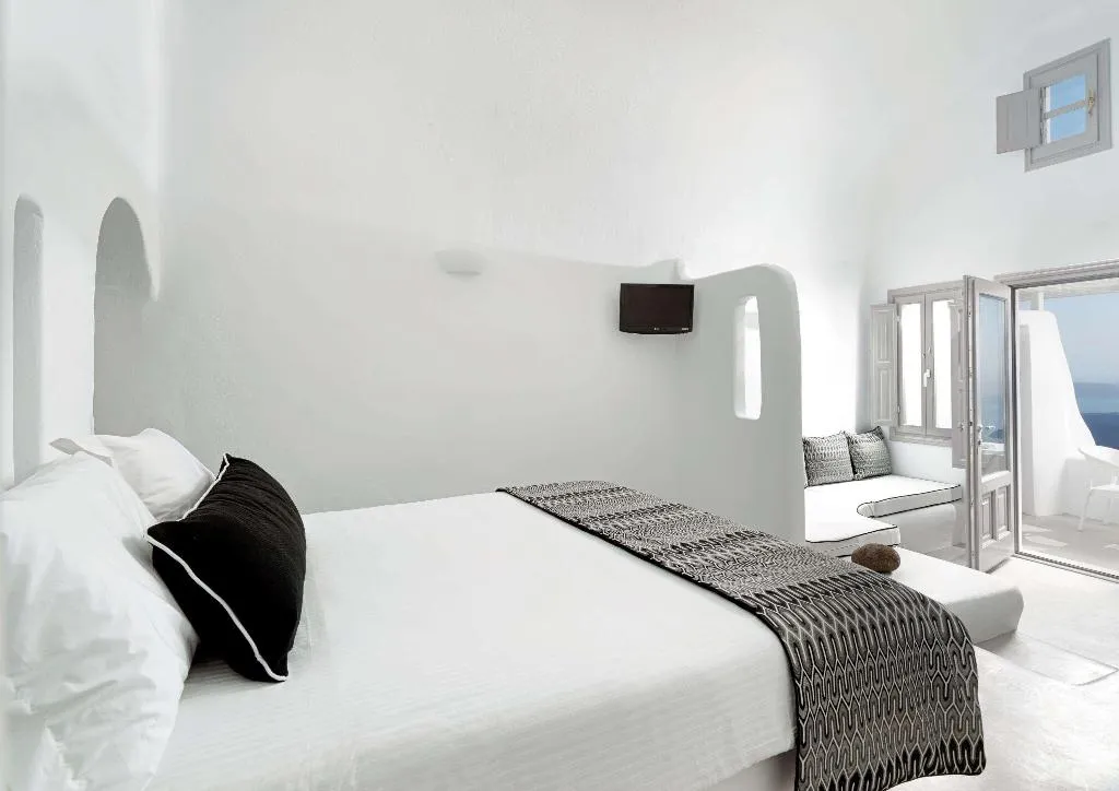 Room, Tholos Resort, Santorini