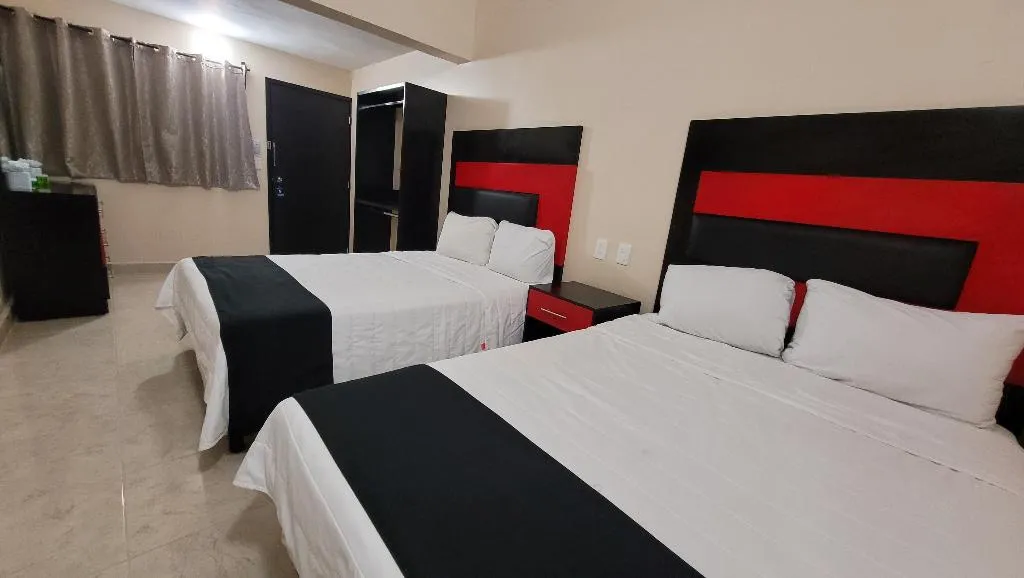 FAMILY ROOM THREE BEDS Room, Jardín Cancún, Cancun Area