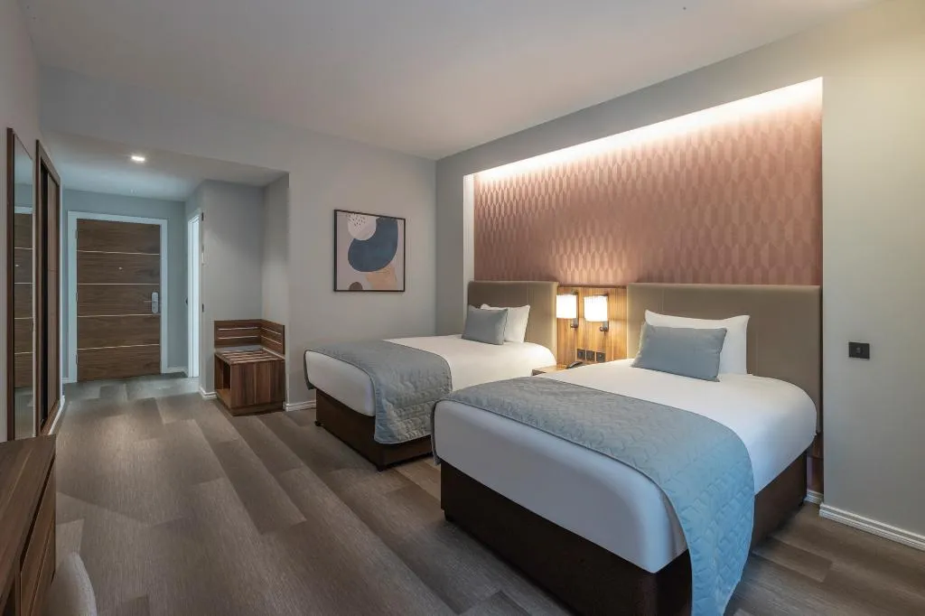 TWIN DELUXE Room, Hotel Riu Plaza The Gresham Dublin, Dublin