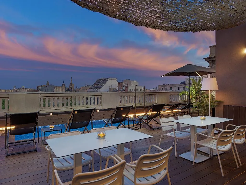 Pool, H10 Urquinaona Plaza, Barcelona