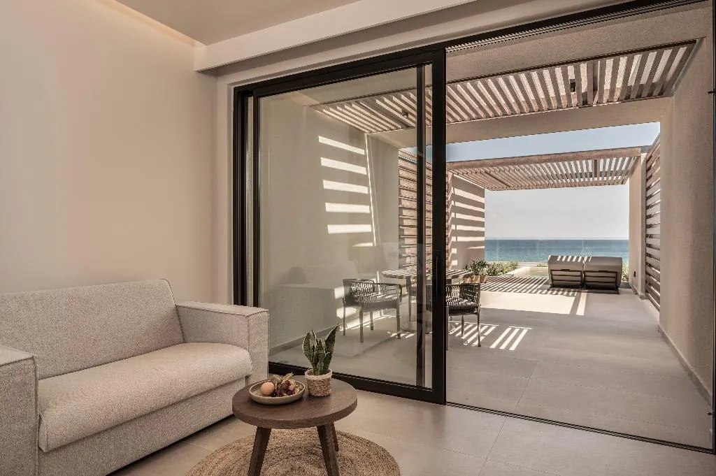 SUITE DELUXE WITH PRIVATE POOL Room, Mosay Kos All Suite Hotel, Kos