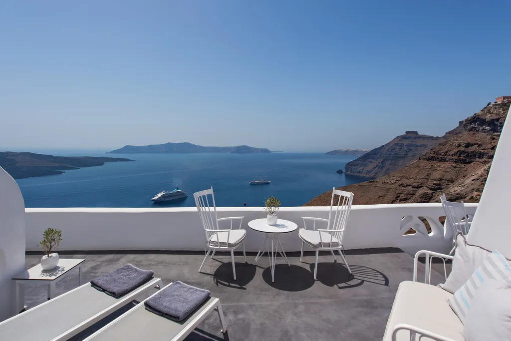 JUNIOR SUITE STANDARD Room, Athina Luxury Suites, Santorini