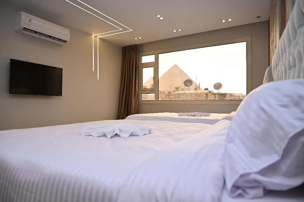 FAMILY ROOM EXECUTIVE Room, Pyramids Enigma Grand Lodge, Cairo