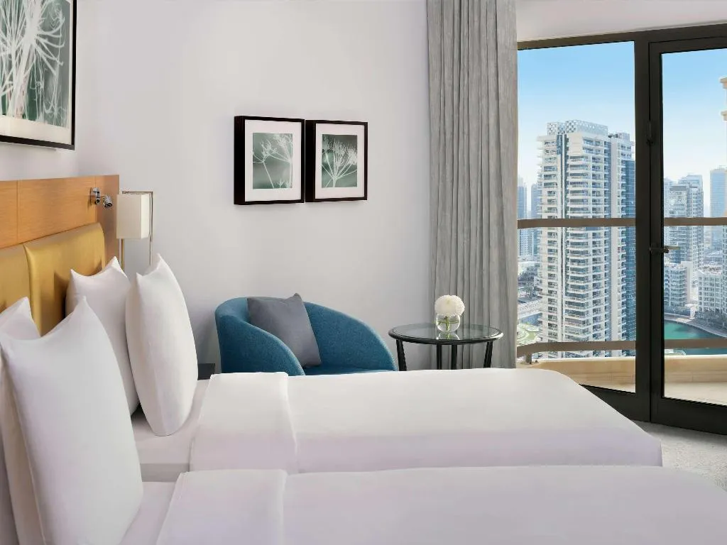 Room SUPERIOR KING BED Room, Movenpick Hotel Jumeirah Beach, Dubai