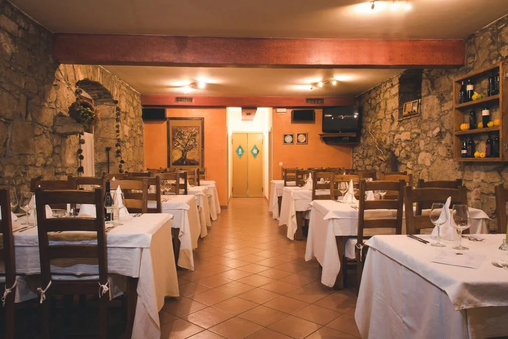 Restaurant, Villa Calussovo, Istria