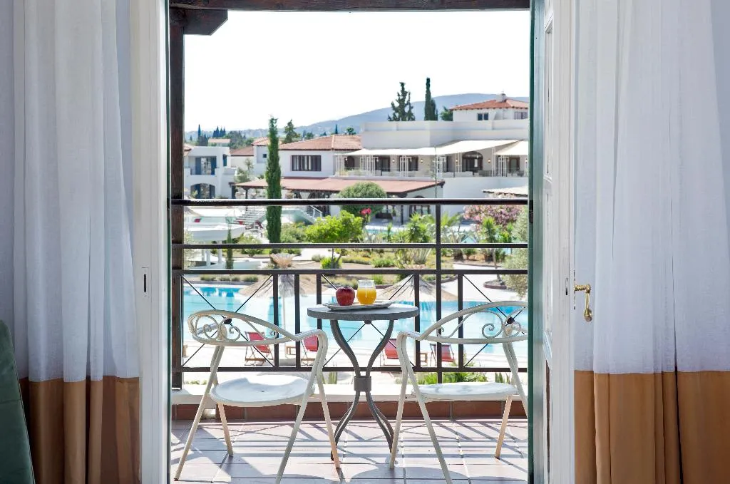 BUNGALOW CAPACITY 2 Room, Zeus Eretria Resort, Athens