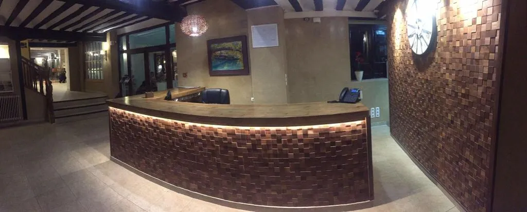 Lobby, Cueva del Fraile, Madrid