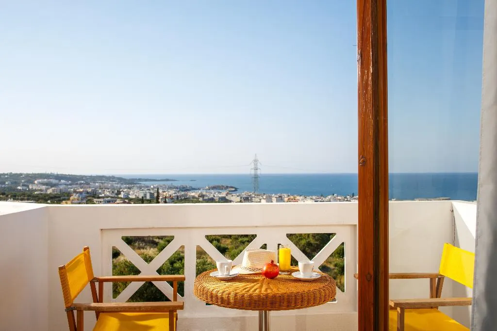 STUDIO CAPACITY 2 Room, Romantica Hotel Apartments, Crete
