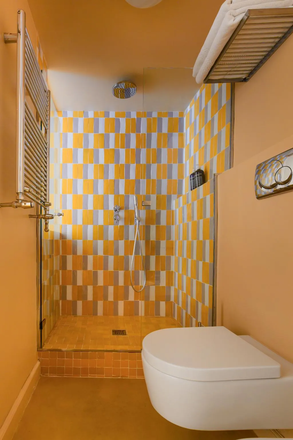 STUDIO DUPLEX Room, Pretaloger Verdi 18, Naples