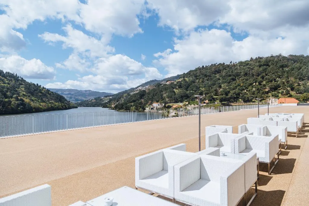 Terrace, Douro Royal Valley Hotel & Spa, Porto