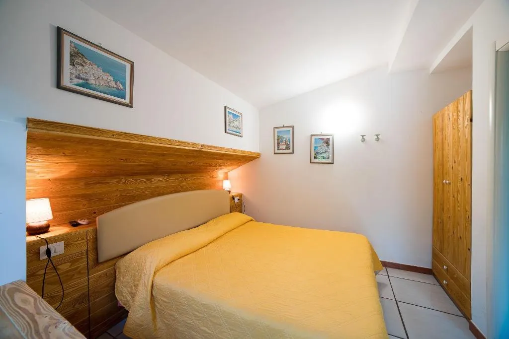 Room, Il Roseto, Naples