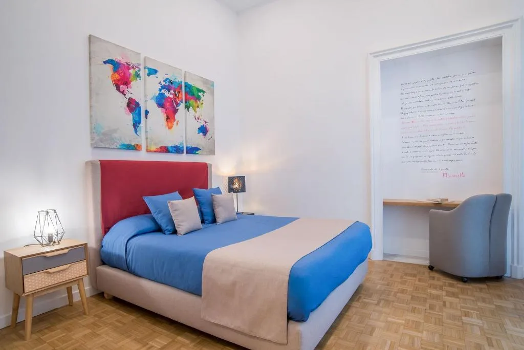 Room, Napoliamo Guest House, Naples