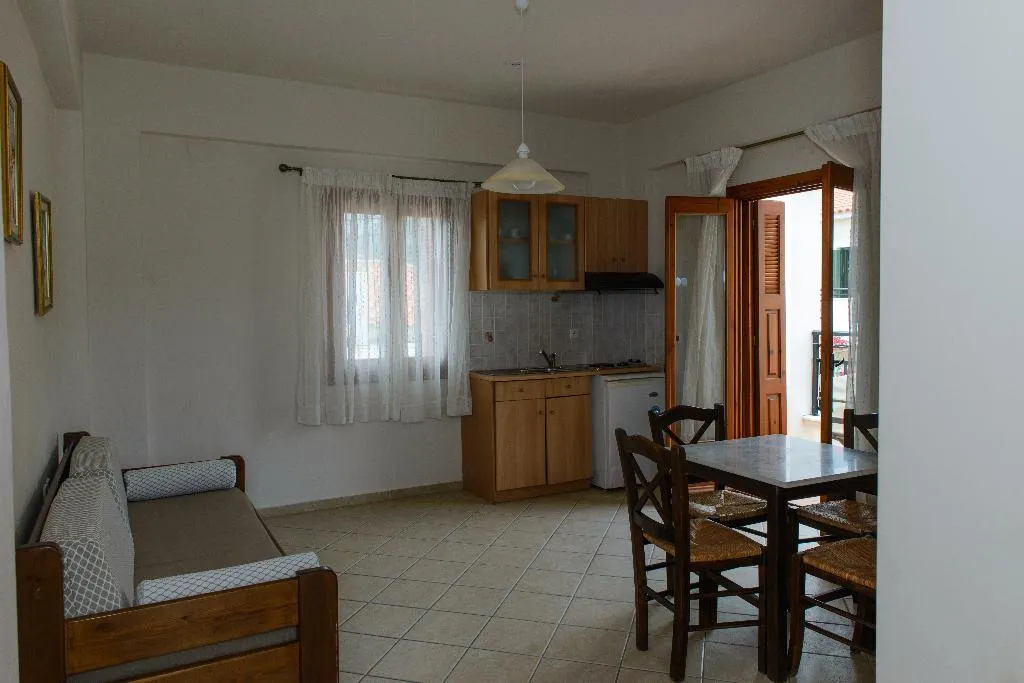 FAMILY ROOM MOUNTAIN VIEW Room, So Nice Hotel, Samos