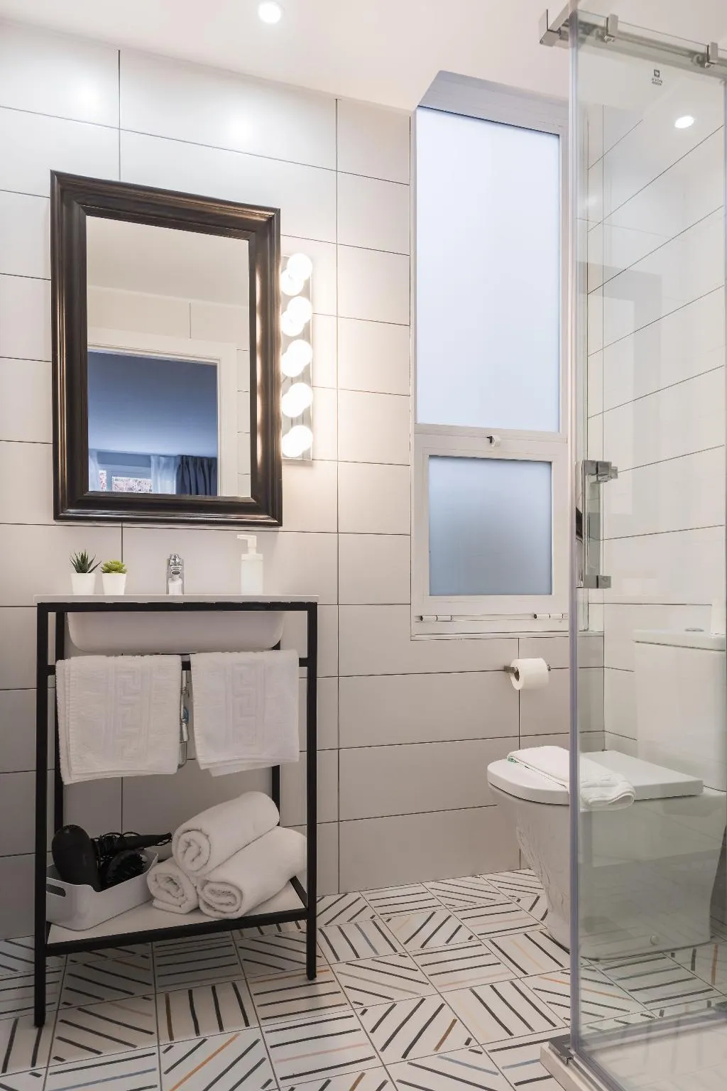 TRIPLE STANDARD Room, House by pillow, Barcelona