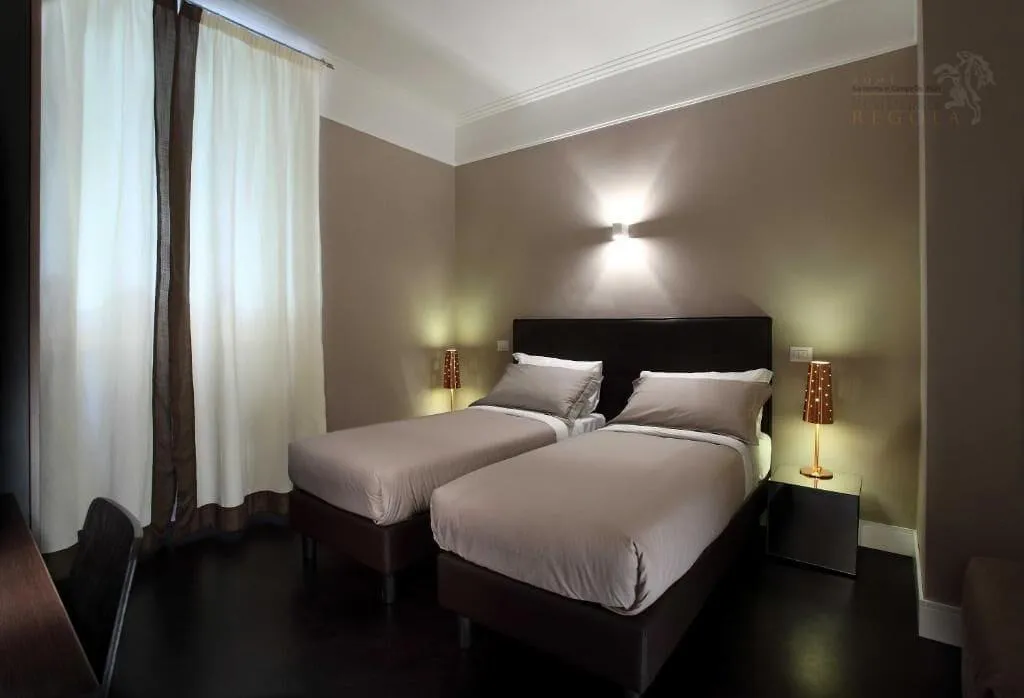 Room, Residence Regola, Rome