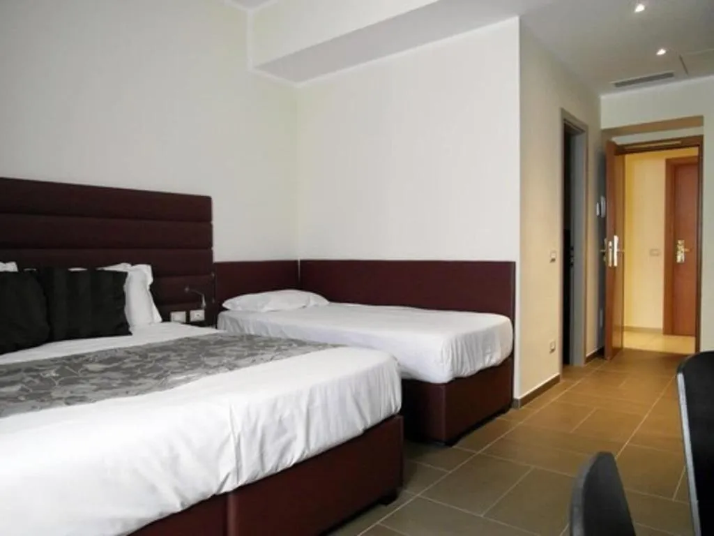 QUADRUPLE STANDARD Room, California, Rome
